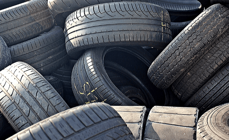 Al momento stai visualizzando Smaltimento Pneumatici Roma