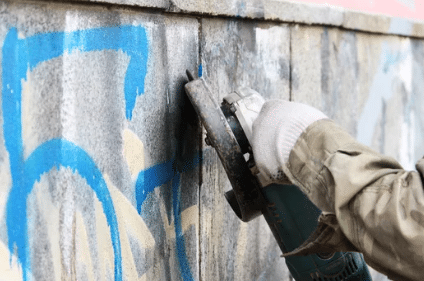 rimozione graffiti roma